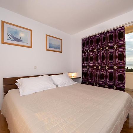 Lux Apartment Tučepi Exterior foto